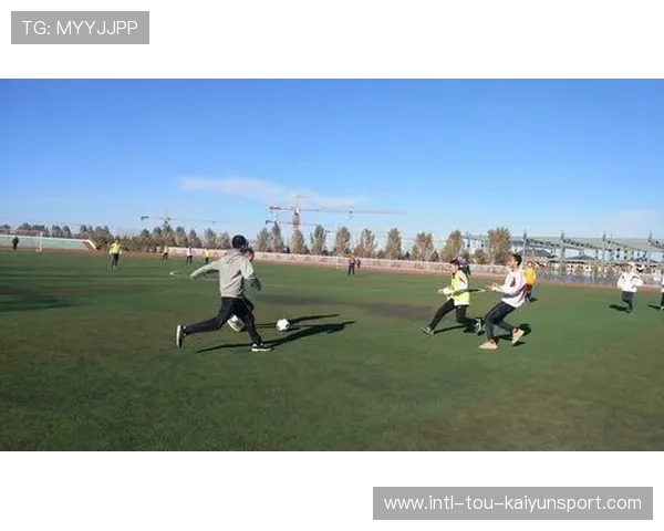 职业俱乐部是否完善球员健康监测体系，职业足球俱乐部有参赛权利