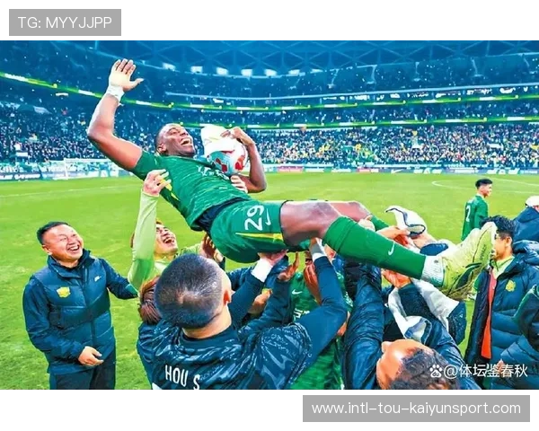 蓉城称霸中超8月颁奖 主帅锋霸双获奖，中超mvp2020